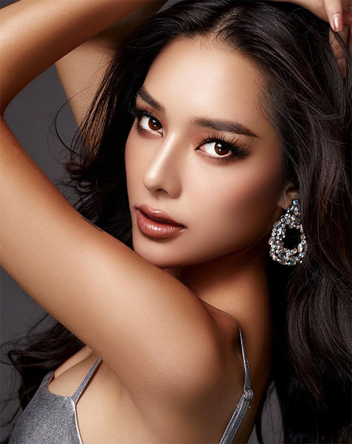 Sau phẫu thuật thẩm mỹ, Hồng Hạnh tự tin vào vẻ ngoài của mình và tham dự nhiều cuộc thi nhan sắc, chương trình truyền hình thực tế như: Miss Grand Vietnam, The Face Vietnam, The New Mentor.