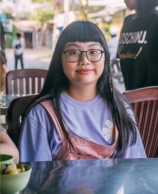 Nổi tiếng từ khá sớm nên Phương Mỹ Chi ý thức được mình phải giữ hình ảnh đẹp trước mắt công chúng. Đối mặt với nỗi ám ảnh mà nhiều bạn nữ ở tuổi mới lớn gặp phải là những lần bị miệt thị ngoại hình, khiến giọng ca sinh năm 2003 tìm mọi cách để ép cân mà chưa tìm hiểu kỹ. Ảnh: Tiền Phong/NVCC.