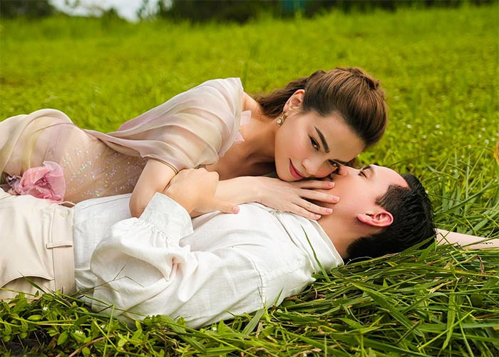 Những hình ảnh tình tứ của Hà Hồ và Kim Lý trong MV được nhiều fan quan tâm.