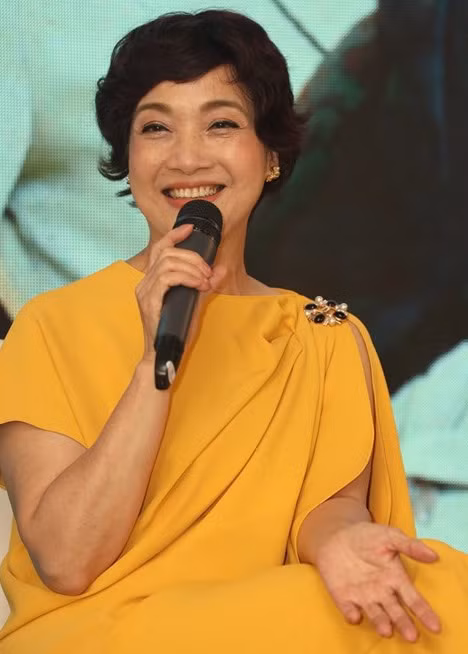 Ngoài đôi mắt biết nói, Lê Khanh còn cuốn hút nhờ nụ cười tươi. (Ảnh: VFC)