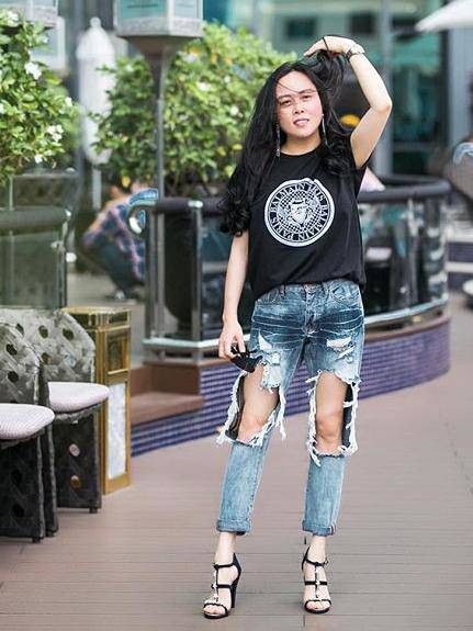 Phong cách "chất không phải lối" của Phượng Chanel từng không ít lần rơi vào top thảm họa.