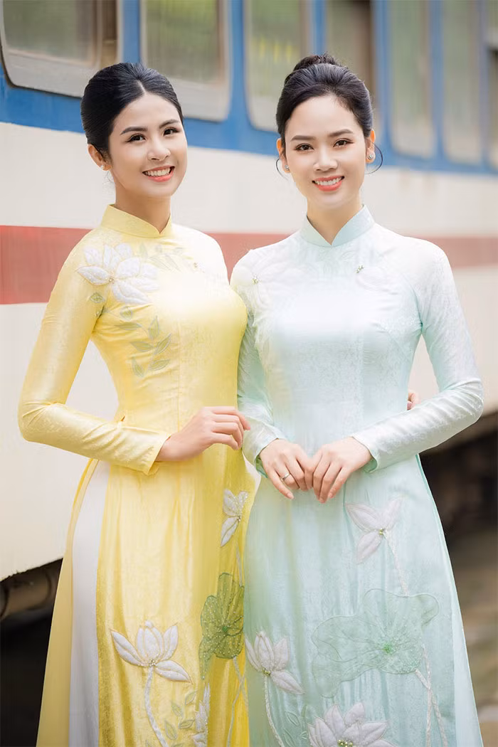 Vẻ đẹp nữ tính, nhẹ nhàng của Hoa hậu Mai Phương luôn thu hút mỗi khi cô xuất hiện.