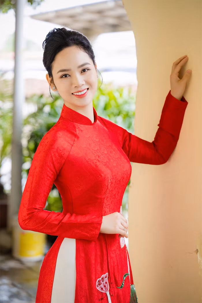 Người đẹp Hải Phòng chọn con đường học vấn để tiếp tục sự nghiệp chứ không theo con đường showbiz.