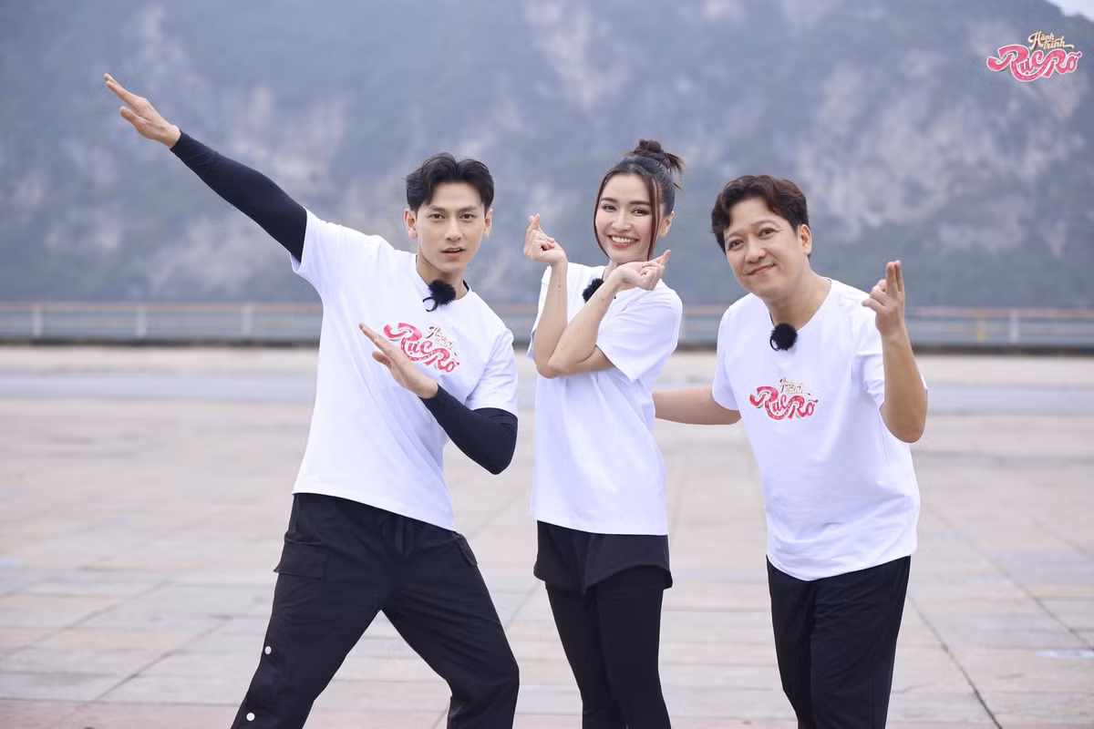 Thời gian gần đây, giọng ca sinh năm 1989 quyết định tái xuất với một loạt dự án mới. Cô còn lần đầu tham gia chương trình truyền hình thực tế "Hành trình rực rỡ" đang lên sóng VTV.