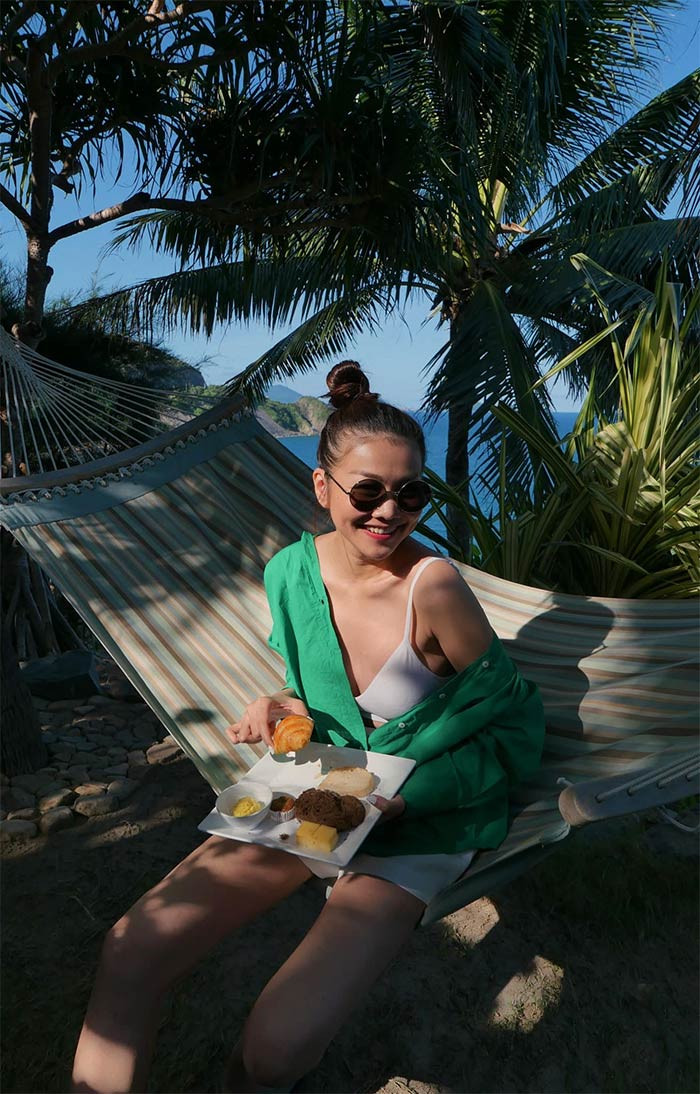 Thời trang ngày thường của người đẹp 39 tuổi đơn giản nhưng cực "cháy".