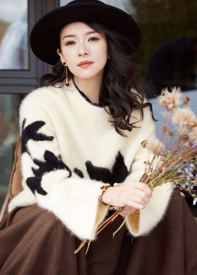 Nhan sắc xinh đẹp của Chương Tử Di ở tuổi 44 Nhan sac xinh dep cua Chuong Tu Di o tuoi 44