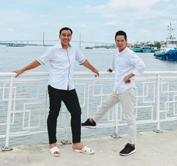 Không chỉ là bạn học, hai sao nam Vbiz còn có nhiều điểm chung.