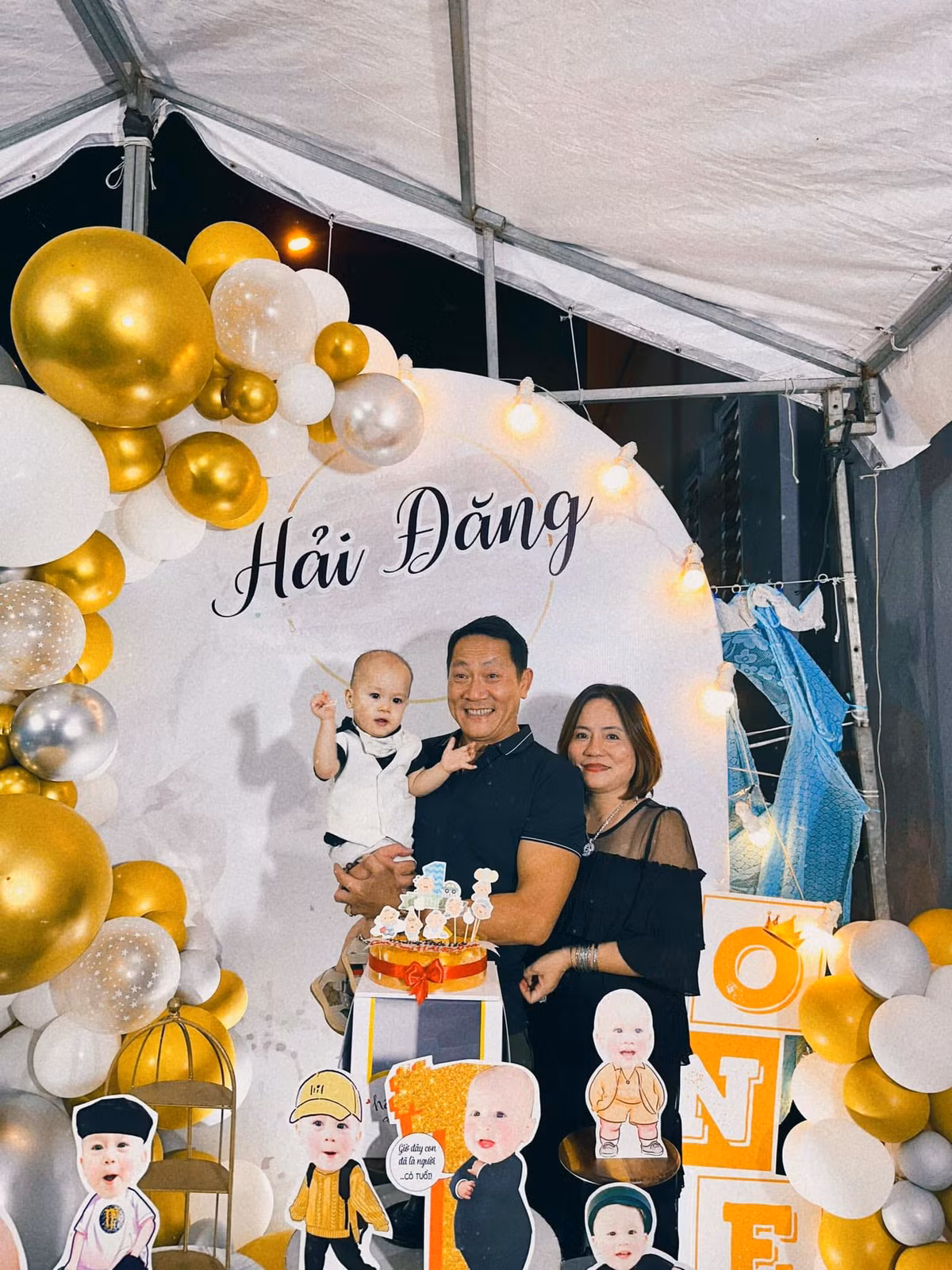 Hiện tại ở tuổi U60, NSƯT Hoàng Hải và vợ đã có cháu nội, cháu ngoại.