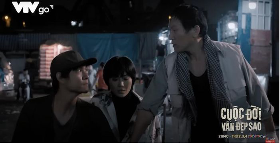 Trong phim, nam nghệ sĩ sinh năm 1968 vào vai người đàn ông làm cửu vạn ở chợ đầu mối, sống cùng khu với Luyến (Thanh Hương). Dù nghèo khổ, một mình nuôi con trai nhưng Lưu luôn dành mọi điều tốt đẹp cho con.