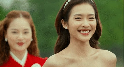 Tập 8 phim "Gia đình mình vui bất thình lình" hé lộ phân cảnh Trâm Anh và Danh làm đám cưới.