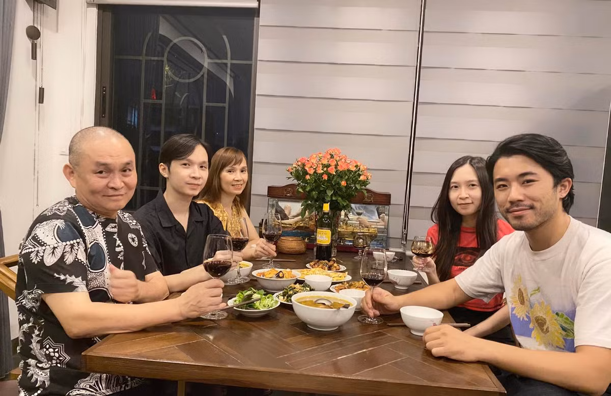 Càng lớn, Xuân Quang càng chững chạc về ngoại hình lẫn tính cách.