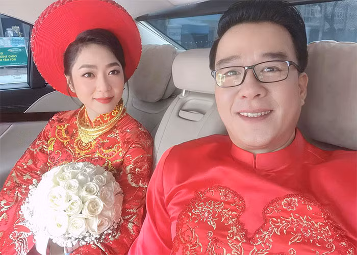 Ngày 2/5/2022, Hà Thanh Xuân và "vua cá Koi" Thắng Ngô tổ chức đám cưới. Tuy nhiên, mới đây, sau chưa đầy 1 năm kết hôn, có tin đồn hai người đã đường ai nấy đi.