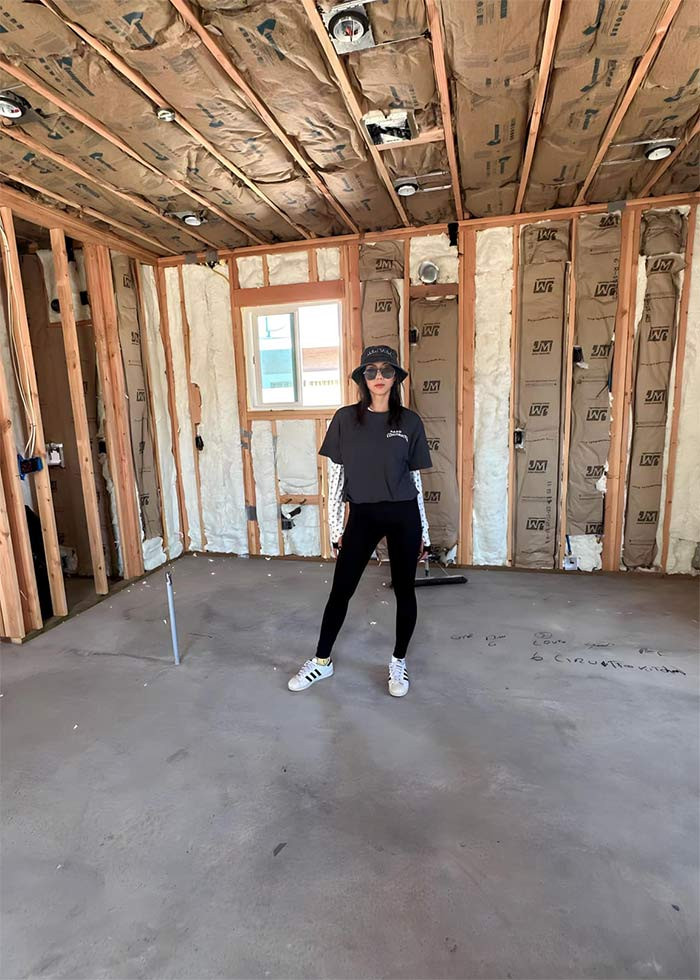 Công việc kinh doanh thời trang, mua bán nhà của Ngọc Quyên hiện đang rất thuận lợi.