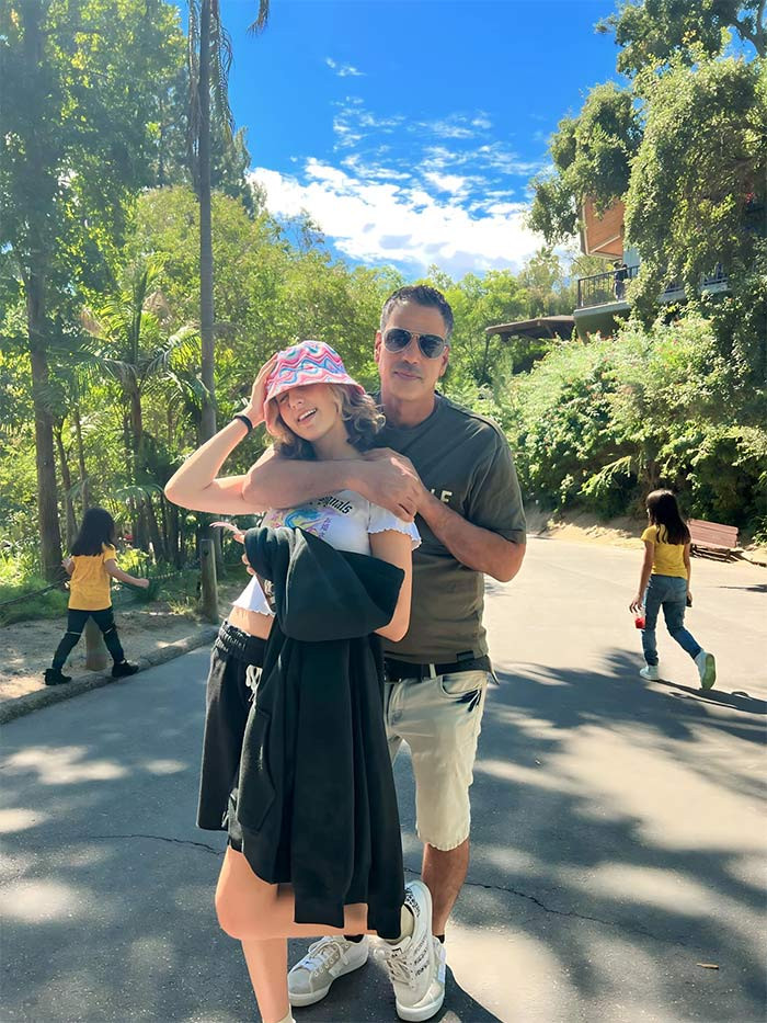 Bạn trai Ngọc Quyên từng đổ vỡ hôn nhân và có một cô con gái đã 16 tuổi.