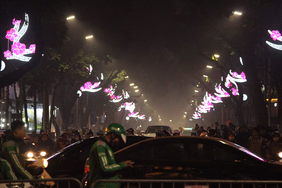 Trên phố Hàng Bài.