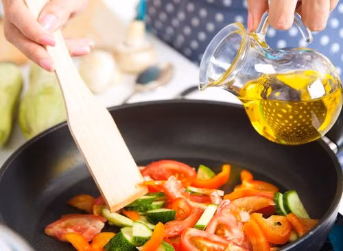 Can vut chai dau an dang su dung neu phat hien 4 dau hieu nay-Hinh-3