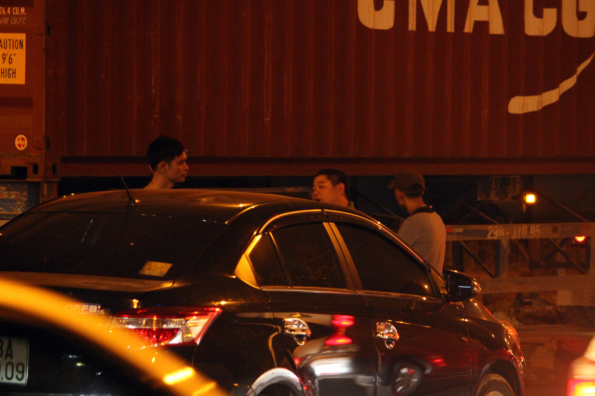 Chỉ cần xảy ra một vụ va chạm nhẹ thì giao thông càng bị ùn tắc kinh hoàng hơn.