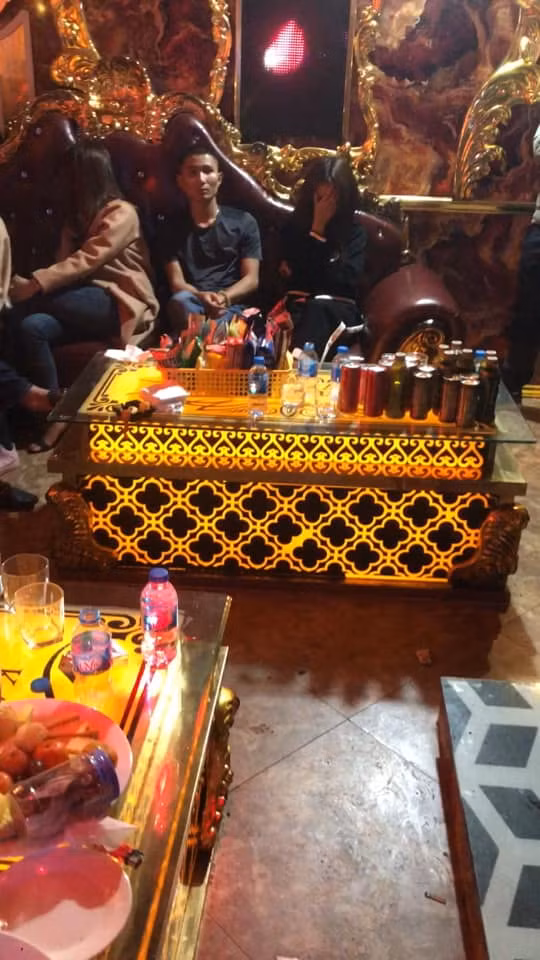 Bat qua tang 16 thanh nien 