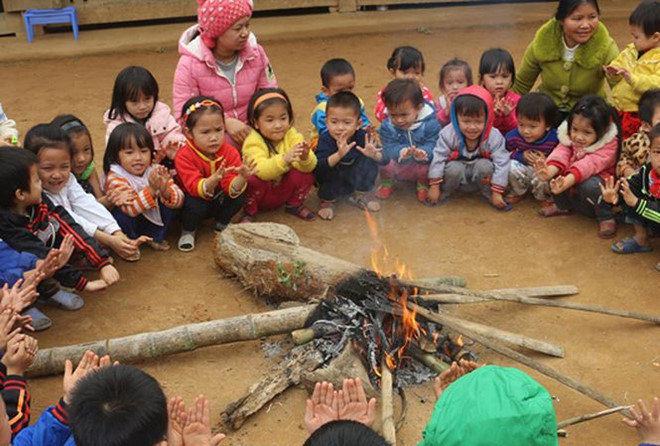 Dem nay khong khi lanh tang cuong, nui Mau Son giam con 2 do C