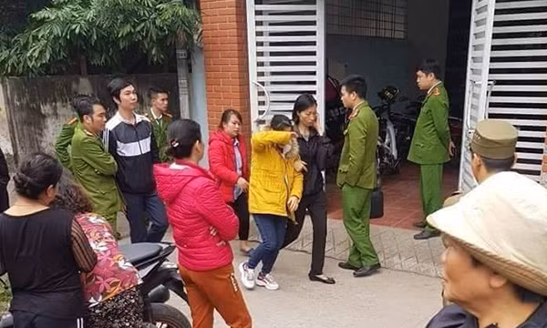 Di an trom bi phat hien, rut dao dam chet nguoi