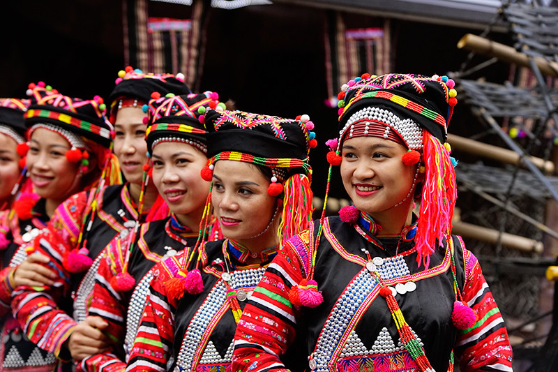 Ly ky xem boi bang gan lon cua nguoi Ha Nhi