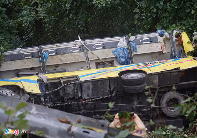 Nguoi cuu 10 nan nhan vu oto lat o deo Hai Van: Ho keu la that thanh-Hinh-2