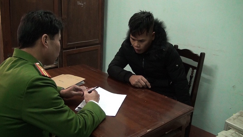 Nguyễn Kim Tân (SN 1991, ở Quốc Oai, Hà Nội); Vũ Quang Huy (SN 1981, ở Hiến Nam, TP Hưng Yên); Các đối tượng Phạm Ngọc Bảo (1998); Phạm Thị Thùy Chi (SN 1999); Trần Thị Chuyên (SN 1998, đều ở huyện Văn Bàn, Tỉnh Lào Cai); Đặng Thị Mỹ (SN 2000, ở Hoài Ân, Bình Định); Nguyễn Thị Oanh (SN 1996, ở Thanh Long, Yên Mỹ); Đỗ Thùy Linh (SN 2000, ở thị Thị trấn Bần Yên Nhân, Mỹ Hào, Hưng Yên).