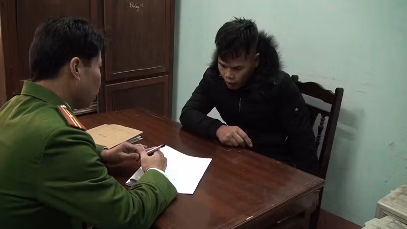 Nguyễn Kim Tân (SN 1991, ở Quốc Oai, Hà Nội); Vũ Quang Huy (SN 1981, ở Hiến Nam, TP Hưng Yên); Các đối tượng Phạm Ngọc Bảo (1998); Phạm Thị Thùy Chi (SN 1999); Trần Thị Chuyên (SN 1998, đều ở huyện Văn Bàn, Tỉnh Lào Cai); Đặng Thị Mỹ (SN 2000, ở Hoài Ân, Bình Định); Nguyễn Thị Oanh (SN 1996, ở Thanh Long, Yên Mỹ); Đỗ Thùy Linh (SN 2000, ở thị Thị trấn Bần Yên Nhân, Mỹ Hào, Hưng Yên).