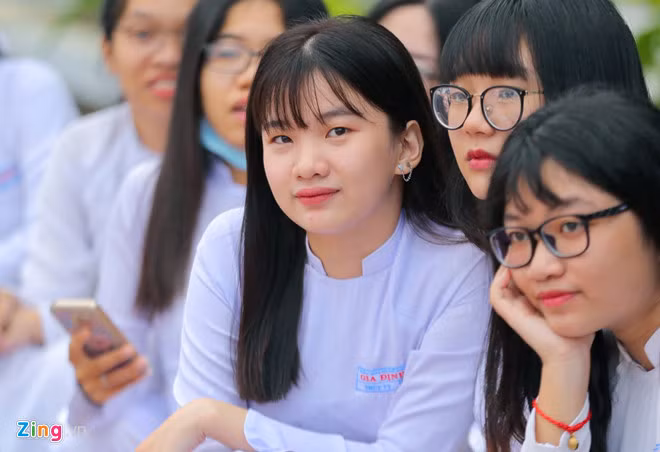 Hinh anh tuoi vui ngay khai giang tren khap ca nuoc-Hinh-6