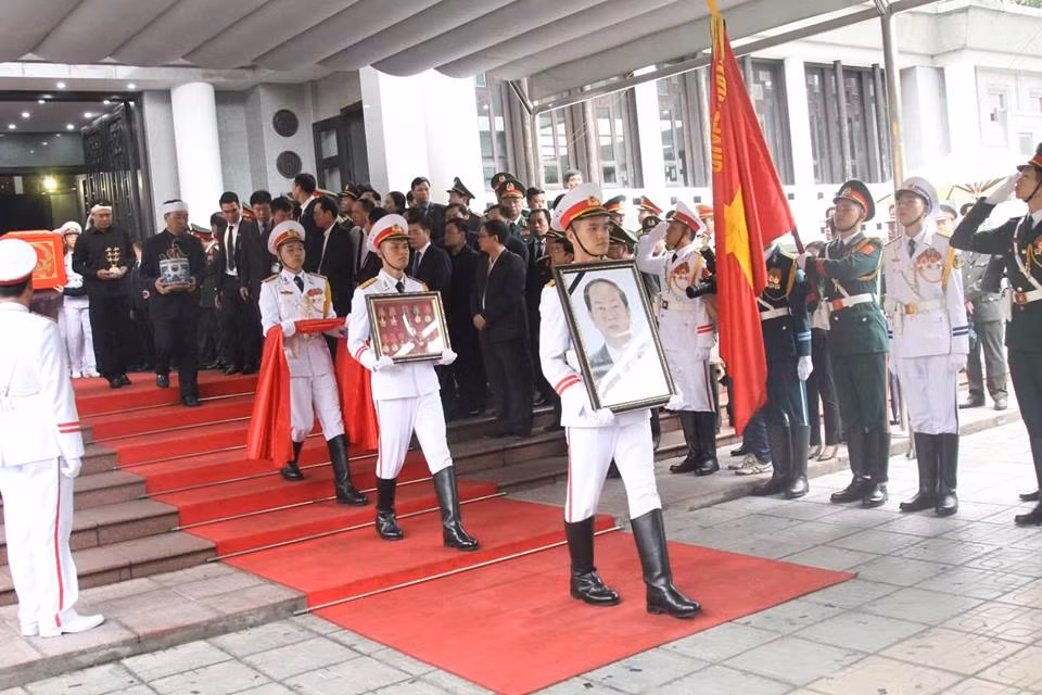 Linh cuu Chu tich nuoc Tran Dai Quang da ve den Ninh Binh-Hinh-33