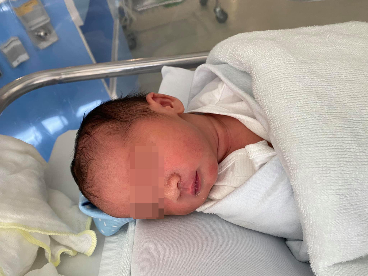 Vẫn sinh con dù đã cắt cổ tử cung để điều trị ung thư Van sinh con du da cat co tu cung de dieu tri ung thu