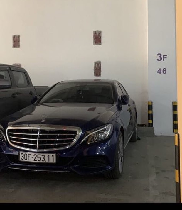 Boc me loat tu ba xinh dep dieu hanh duong day chan dai cao cap-Hinh-2