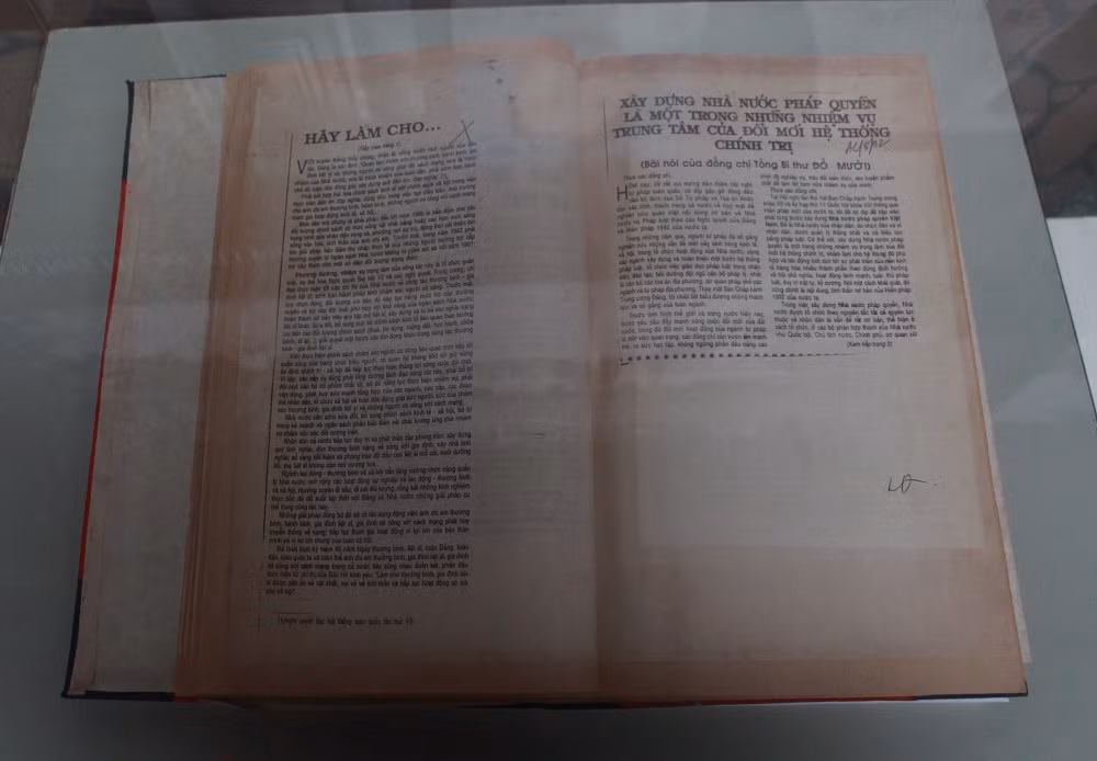 Báo Nhân dân đăng bài của đồng chí Đỗ Mười từ năm 1991 - 1995.