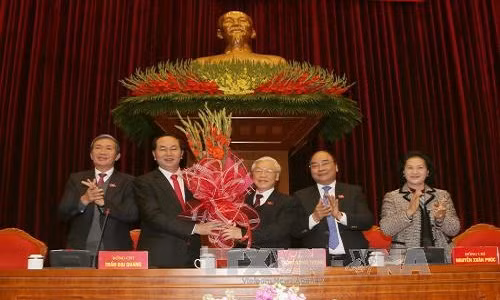 Ong Nguyen Phu Trong tai dac cu Tong Bi thu khoa XII