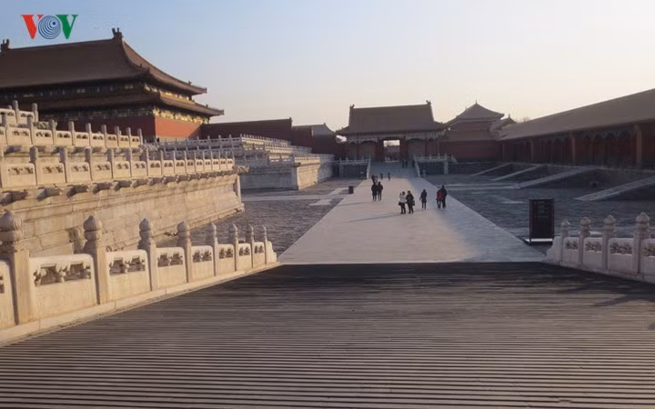 Thực tế, không có một gian phòng cố định nào trong Tử Cấm Thành ghi rõ là "Lãnh cung".