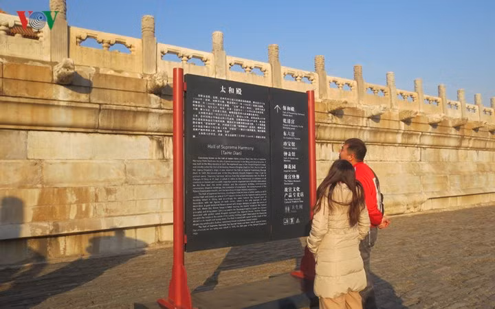 Nhiều khách tham quan Tử Cấm Thành tò mò về khu vực hậu cung.