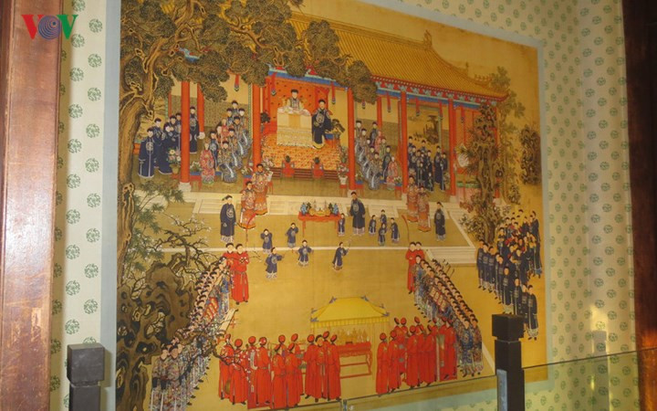 Nếu được vua sủng ái, các phi tần suốt đời được sống trong ngọc ngà nhung gấm.