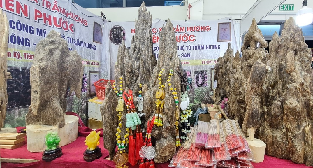 Trầm hương Tiên Phước của láng giềng Quảng Nam