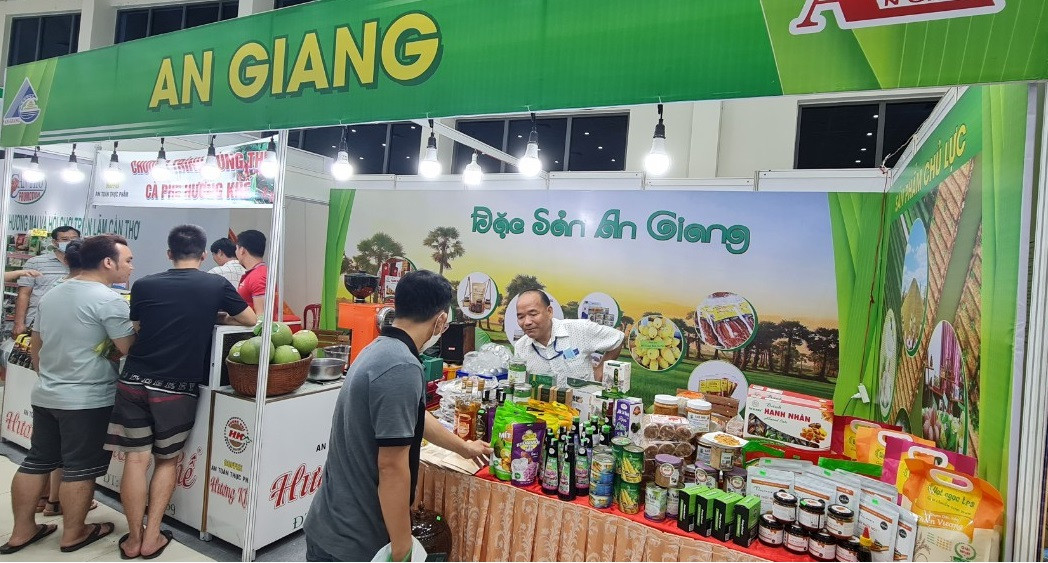 ... đến đặc sản Nam Bộ cũng hội tụ về Hội chợ EWEC - Đà Nẵng 2022