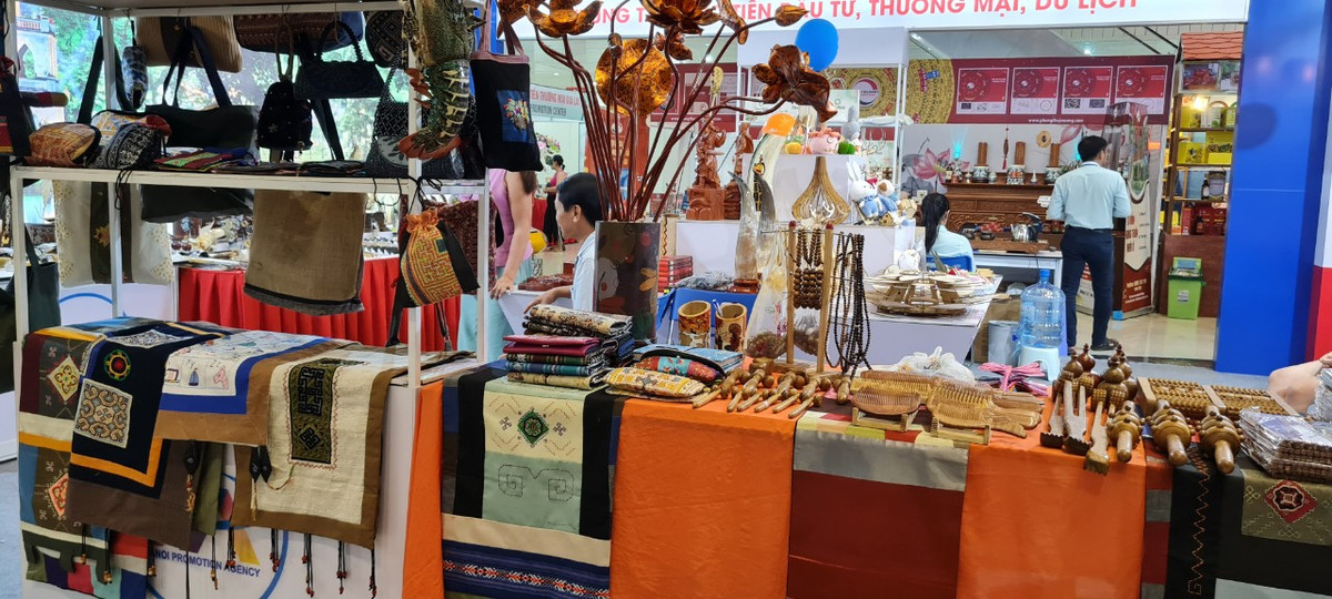 Nhiều sản phẩm lạ, bắt mắt