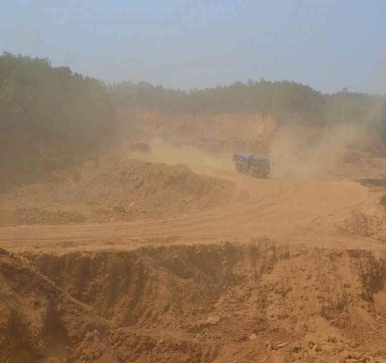 Quang Ngai: Nhieu vuong mac trong cong tac quan ly cac mo dat