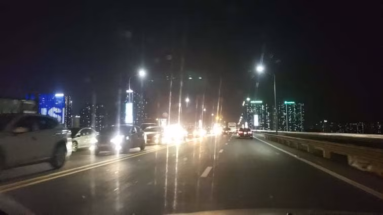 Nghi le 30/4, giao thong un tac tu cua ngo Thu do den tan Ninh Binh-Hinh-3