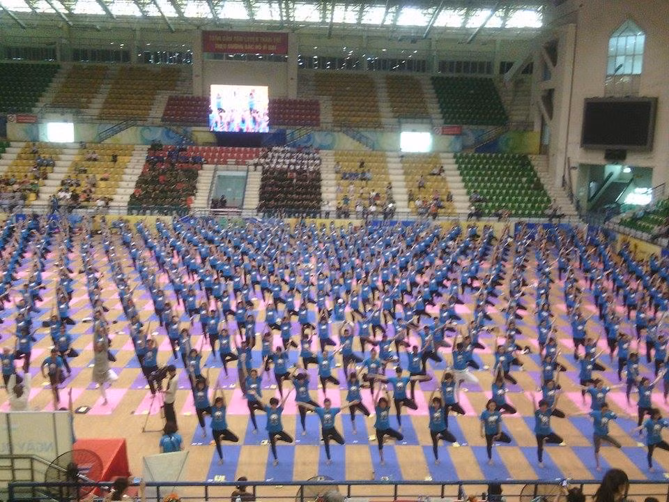 Tan muc man trinh dien yoga hoanh trang tai Ha Noi