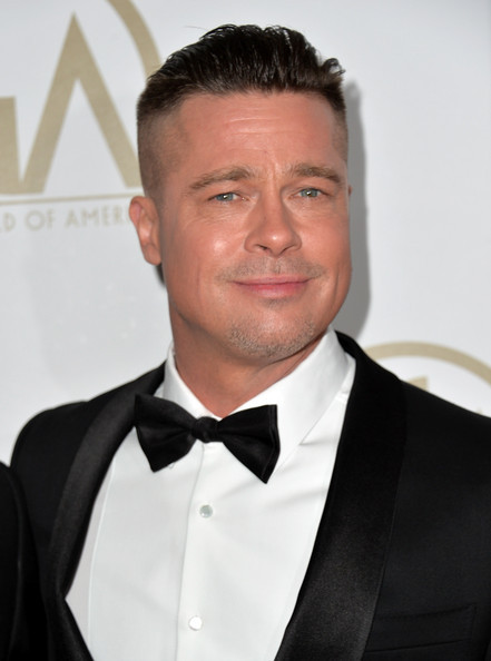 Mái tóc hất ngược: Trông rất lãng tử, nghệ sĩ. Tuy nhiên, nó cần được tỉa tót một cách gọn gàng.