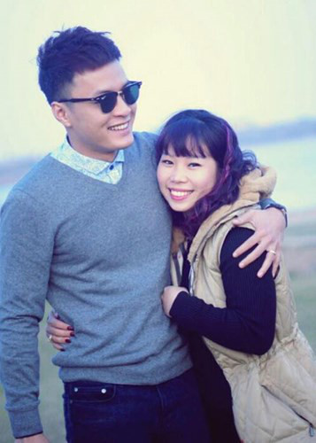 Hồng Đăng luôn cảm thấy may mắn vì đã lấy được một người vợ thấu hiểu cho công việc diễn viên của mình. Anh cho biết, vợ mình cũng quen với đặc thù công việc nên ít khi giận dỗi, cằn nhằn.