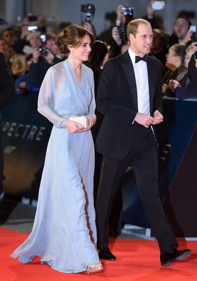 Với những bí quyết trên, công nương Kate luôn xuất hiện nổi bật và rạng rỡ.