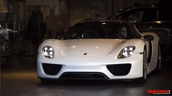 [VX-6]Ngam gara nguoi so huu 3 sieu xe hot nhat the gioi-Hinh-3