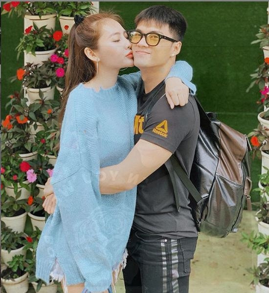 Hoa ra Linh Chi ngot ngao voi Lam Vinh Hai vi dieu nay-Hinh-2