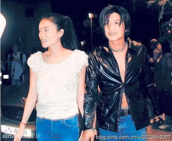 Dù cuộc tình chị em này khá đẹp nhưng sau sự xuất hiện của Trương Bá Chi và Lý Á Bằng, Phong - Phi cũng rạn nứt tình cảm. Sau đó, Vương Phi kết hôn với Lý Á Bằng, Tạ Đình Phong lên duyên cùng với Trương Bá Chi.