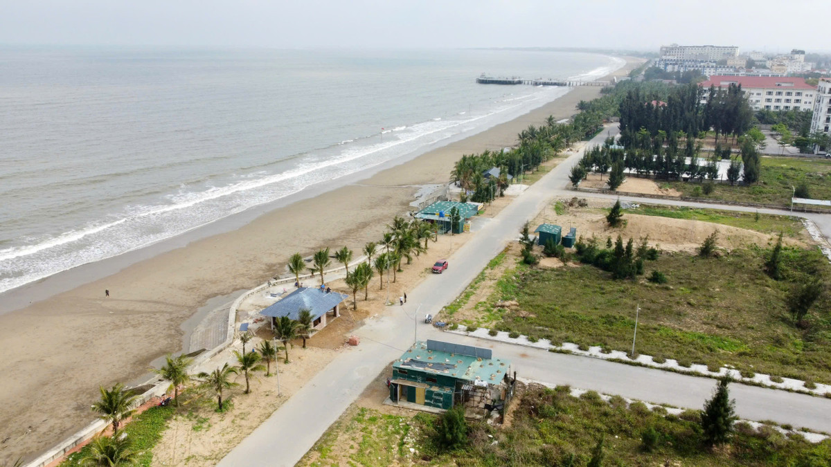 Biết gì Cty EURO xây công trình trái phép ở bờ biển Hải Tiến? Biet gi Cty EURO xay cong trinh trai phep o bo bien Hai Tien?